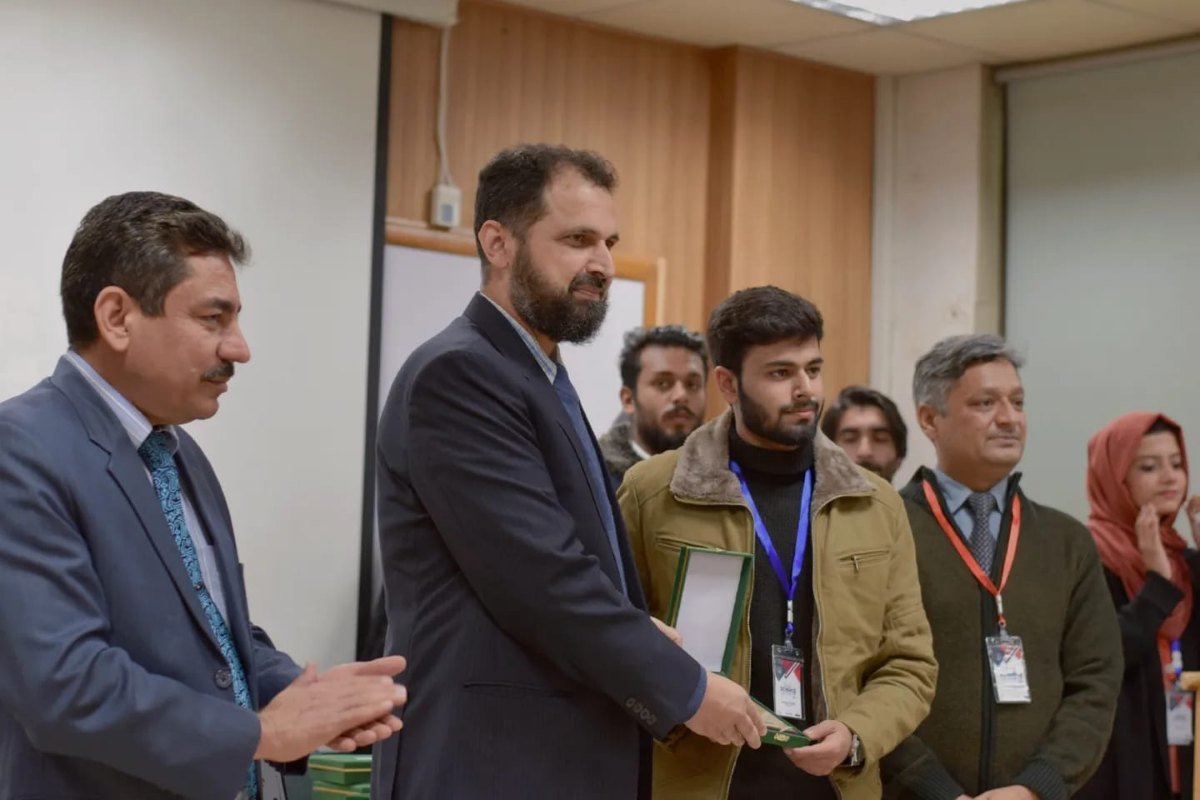 Award presentation at a university event